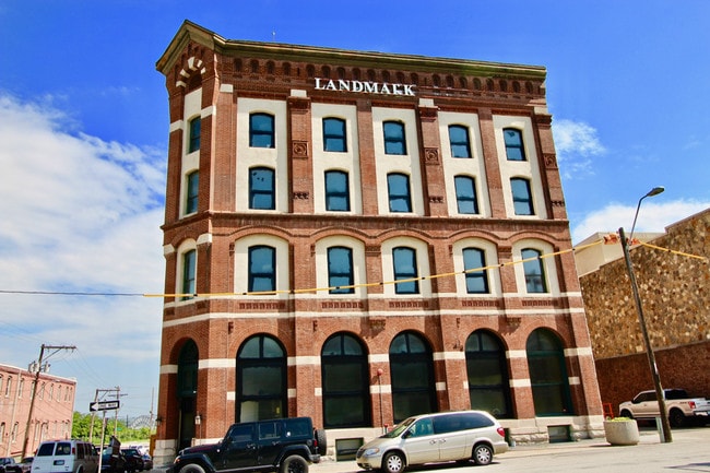 Photo - Landmark Lofts