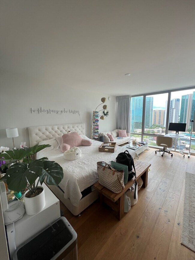 Photo - Central AC. Two Swimming Pools. Ocean view. (RRLLC) Unit 1910