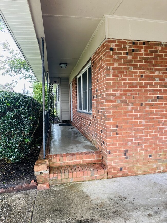 Photo - 811 Fresno Dr