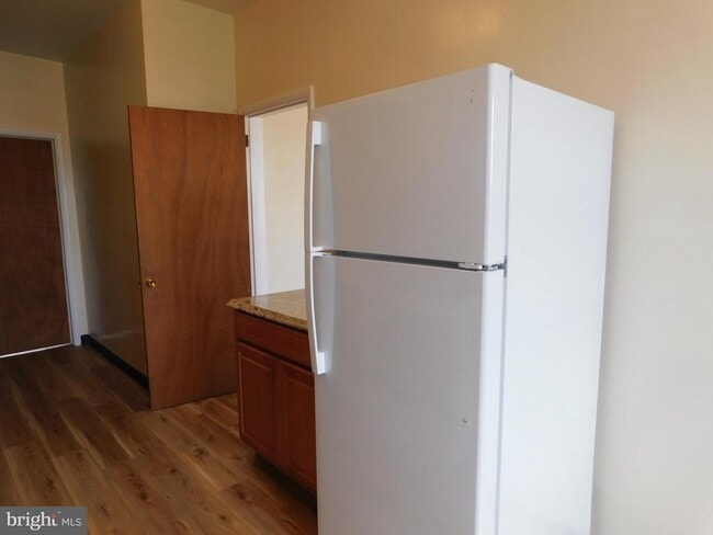 Photo - 113 W Boscawen St Unit 3