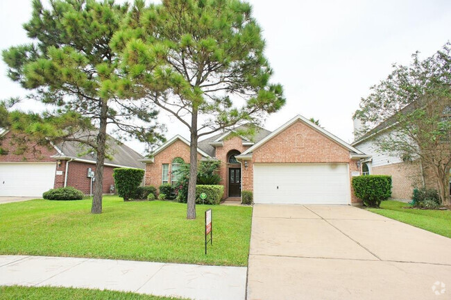 Building Photo - Great Location in Pearland. Rental