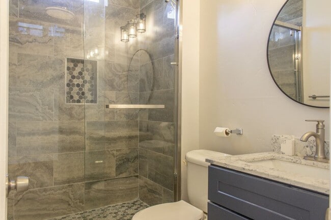 Photo - 352 Winslow St