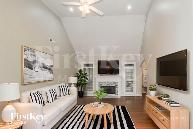 Photo - 124 Lakeland Ridge