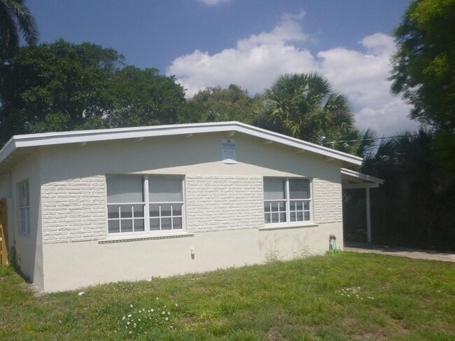 Photo - 3105 Windsor Ave