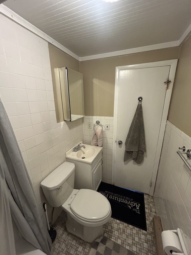 Photo - 117 Nicoll St Unit #3