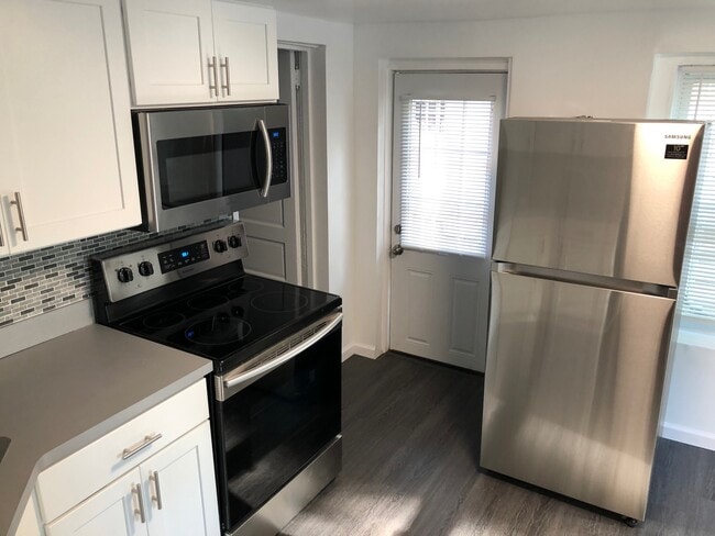 Photo - 7 Snowden Ave Unit B1