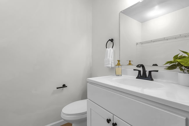 Photo - 1289 RENTAL CONDO COMMUNITY
