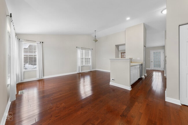 Photo - 831 Genesee Dr Unit 831