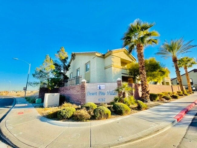Photo - WONDERFUL 2 BED CONDO W/ ATTACHED GARAGE IN GATED COMMUNITY!