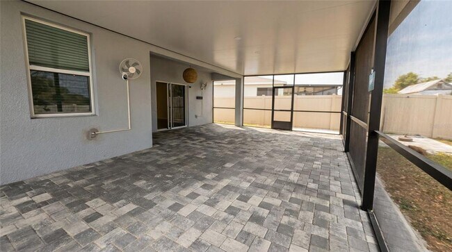 Photo - 693 Crown Rose Dr