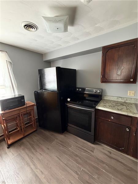 Photo - 120 S Washington St