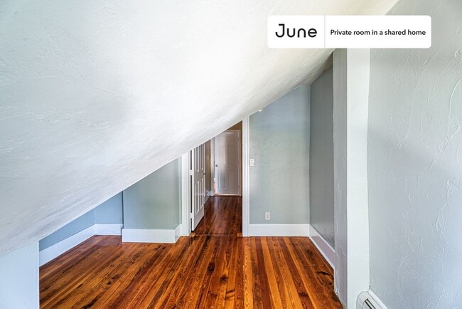 Photo - Room in Shared 6 bed/2 bath home Unit E