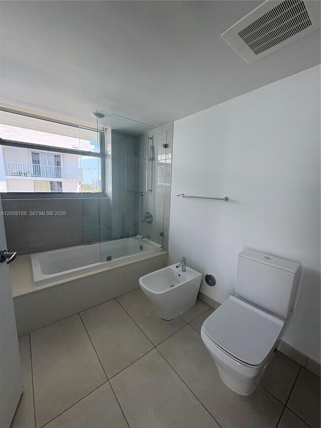 Photo - 1025-1092 92nd St Unit 703