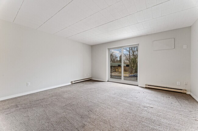 Photo - Sun Ray Manor Apartments