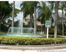 9933 Westview Dr Unit 423