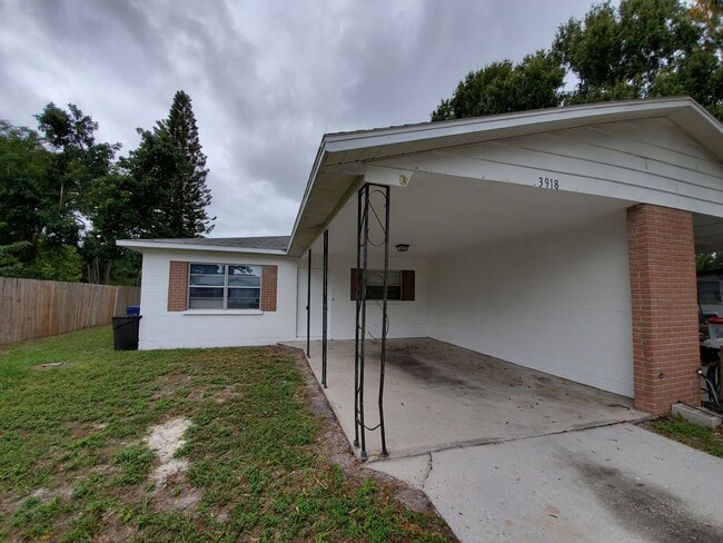 Photo - 3916 25th St W