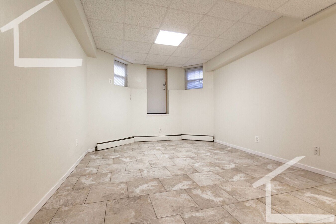 Photo - Beautiful newly renovated unit in Allston close to public transportation available NOW!