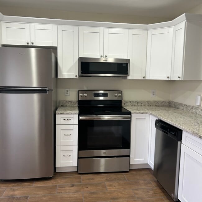 Photo - 12702 Raeburn Way