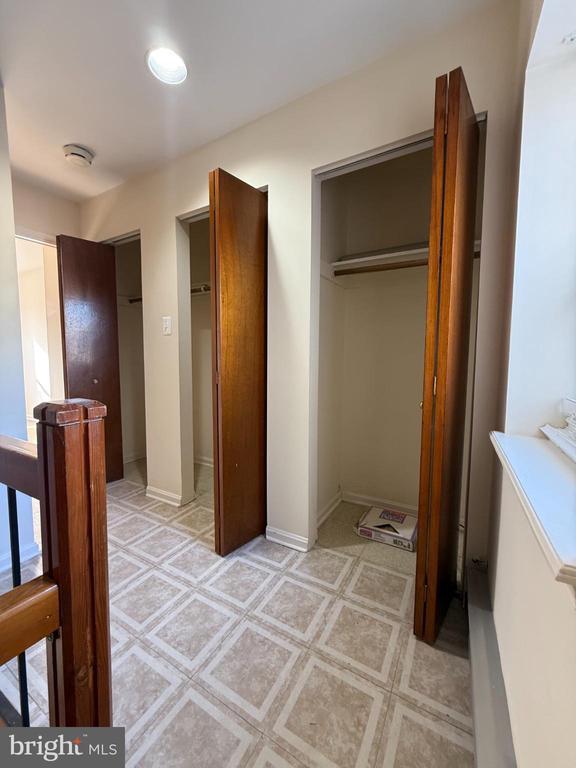 Photo - 48 W West St