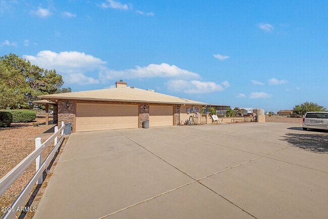 20537 W Gordon Way