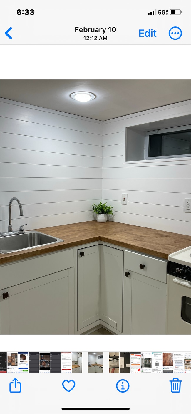 Building Photo - 22 Oneida Ave Unit Oneida