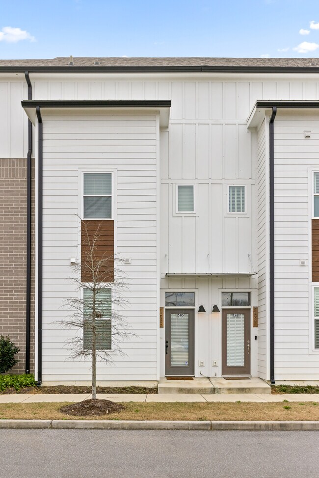 Front of home - 1585 Sinclair Ave Townhome