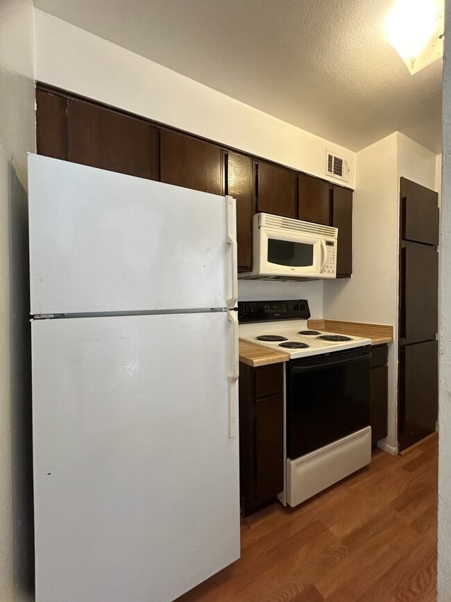 Photo - 1620 N Wilmot Rd Townhome