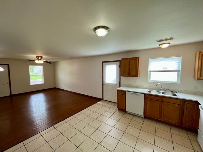 Photo - 64 Montee Dr