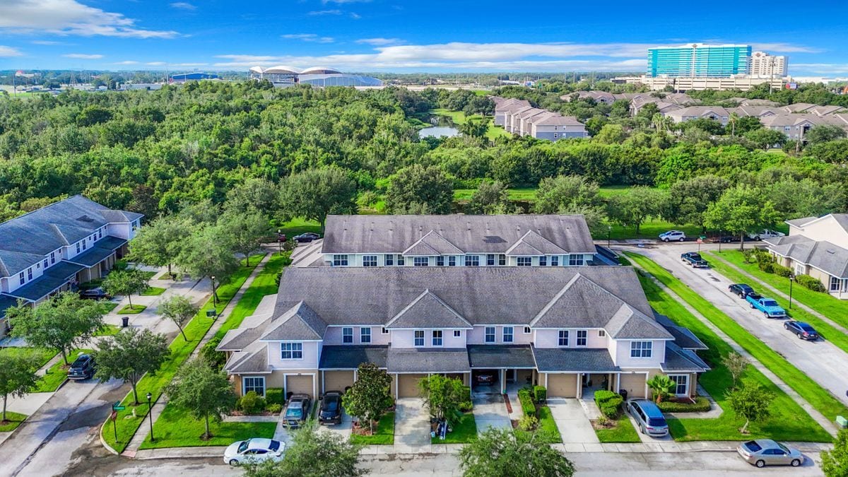 Photo - 8009 Tipperary Lane