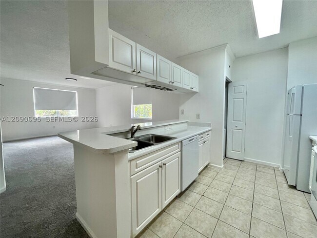 Photo - 17125 N Bay Rd Unit 3213