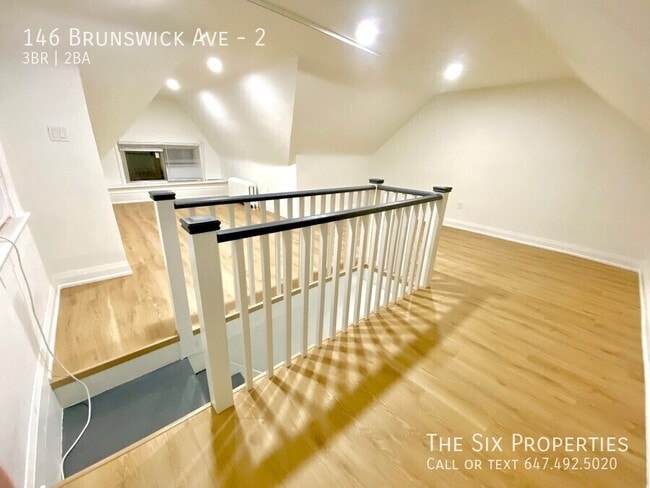 Photo - Little Italy Three-Bedroom Apartment Unité 2