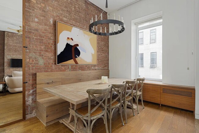 23 E 10th St Unit 316