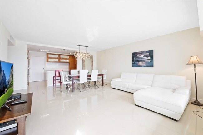 Photo - 3800 Galt Ocean Dr Unidad 1410