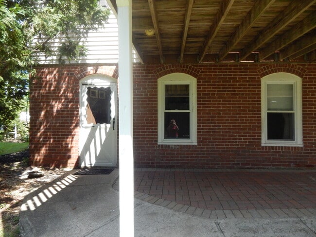 Photo - 7 Gendron Rd