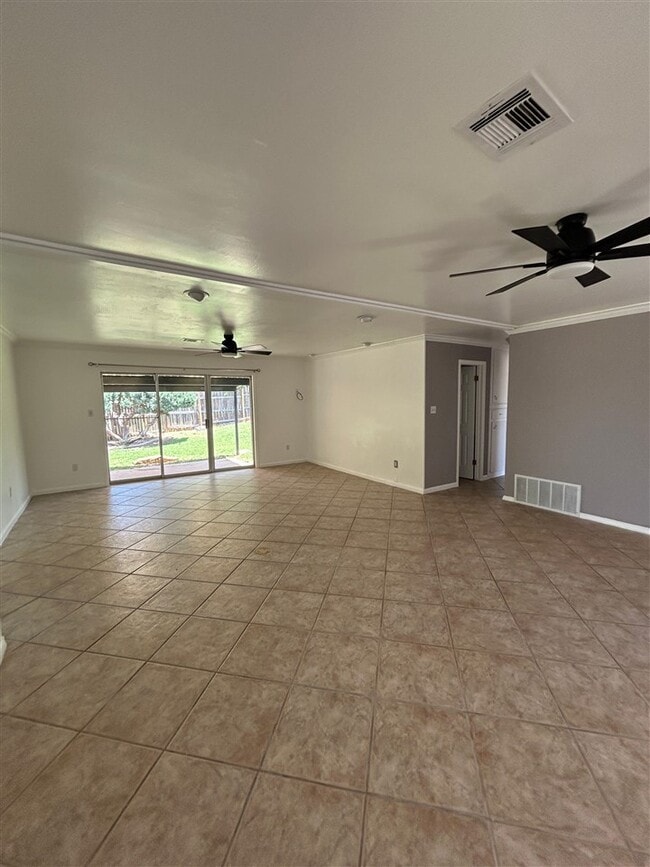 Photo - 2717 NW Central Dr