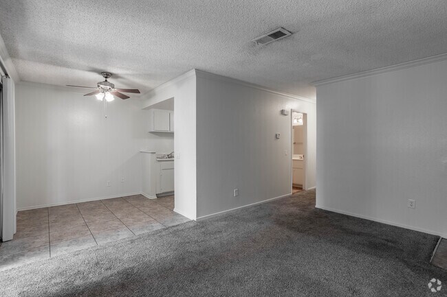 3BR, 2BA -950 SF