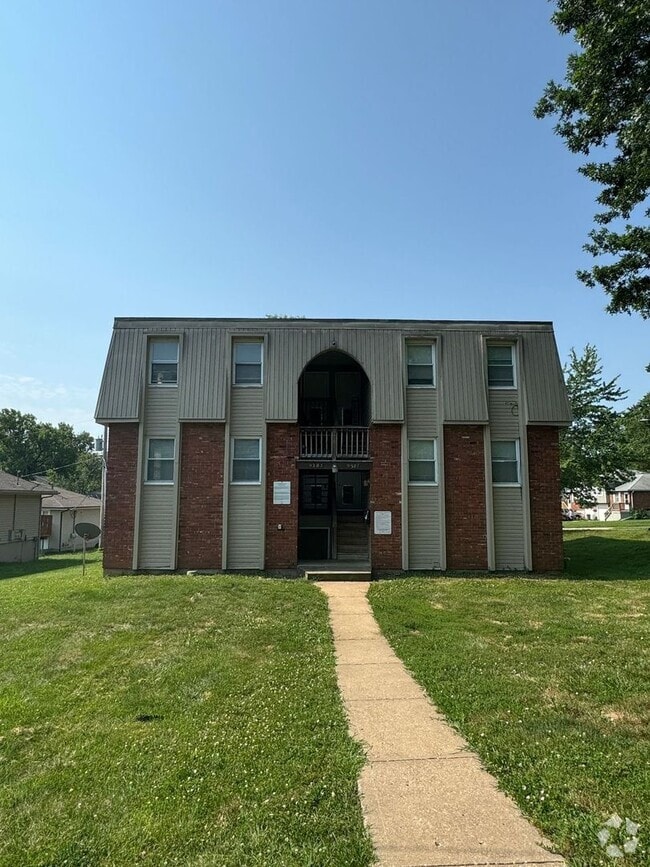 Building Photo - Cozy 2/1 with a Garage in Raytown! Rental