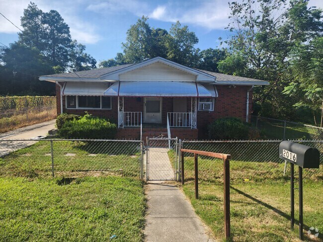 Building Photo - 2016 Boykin Pl Rental