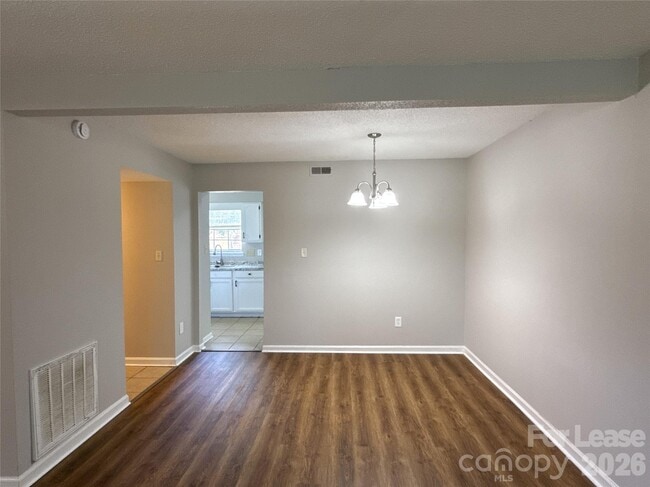Photo - 10953 Park Rd