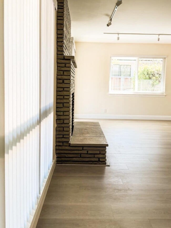 Photo - 673 Georgia Ave