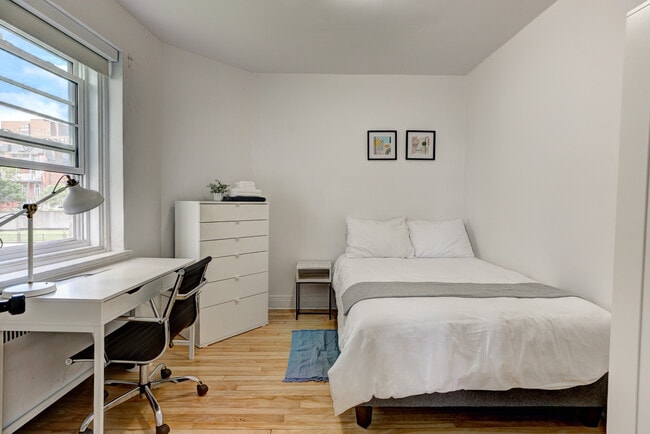 Photo - 1575 Summerhill