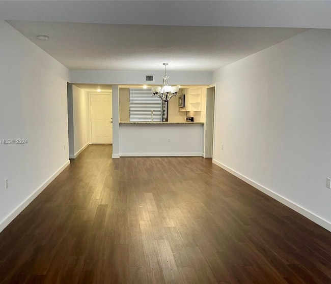 Photo - 1713 Whitehall Dr Unidad 207