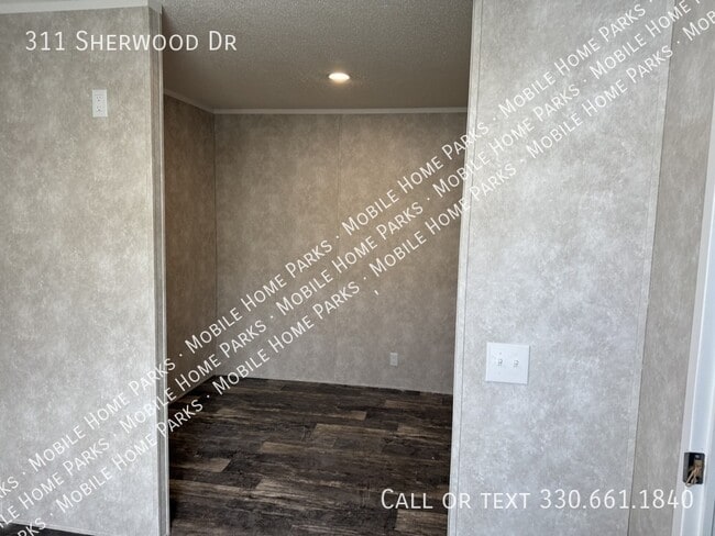 Photo - 311 Sherwood Dr