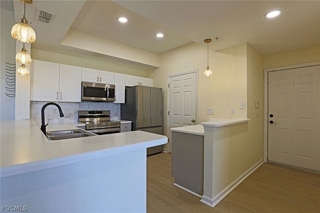 Photo - 9005 Colby Dr Unit 1919