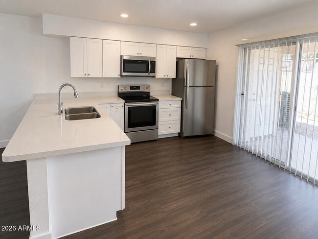 Photo - 510 W University Dr Unit 201