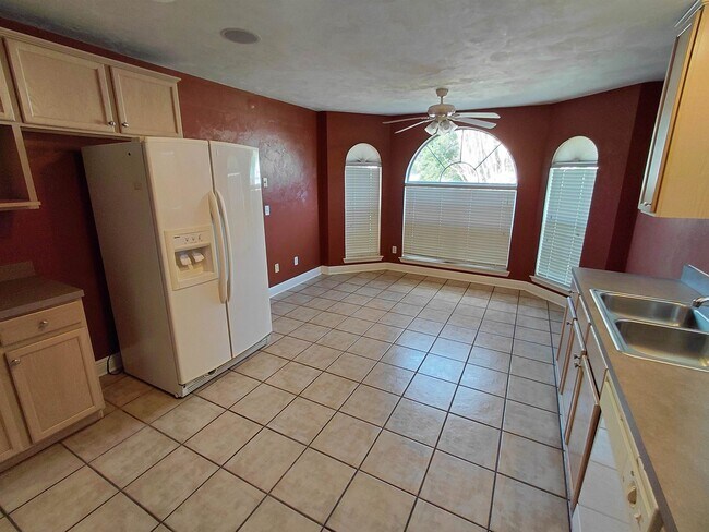 Photo - 1810 Newman Ln