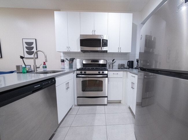 Photo - 230 W 113th St Unit SI ID1032019P