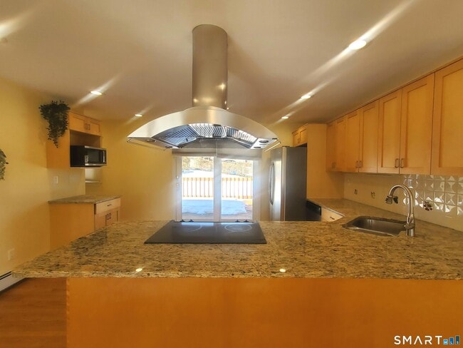 Photo - 42 County St