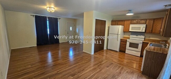 Photo - 175 Applewood Dr