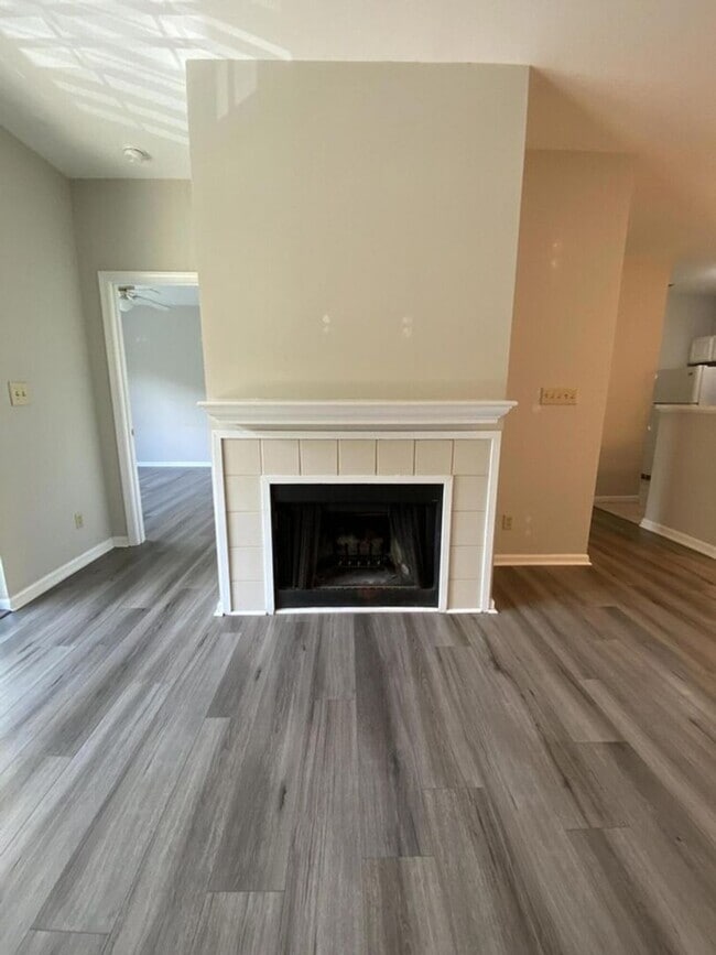 Photo - Beautiful Condo in Mount Pleasant!